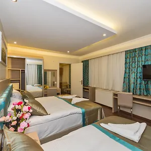 Le Premier House Aparthotel